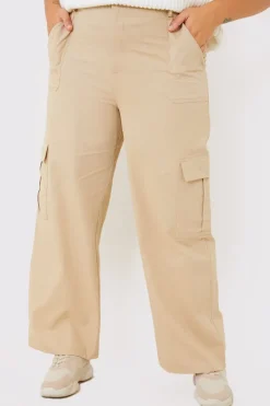 Cargo Trousers With Pocket Details