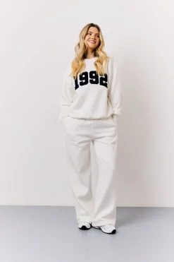 Cream 1992 Embroidered Slogan Sweatshirt
