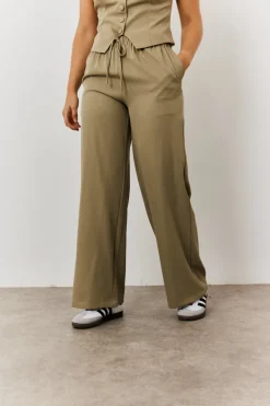 Elasticated Mid Rise Wide Leg Trouser