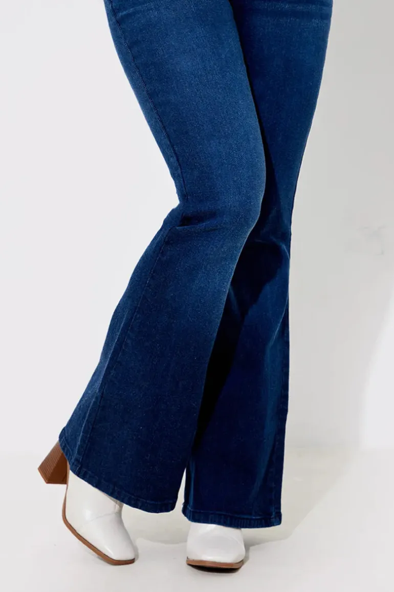Flared Jeans
