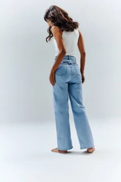 Isla Wide Leg Jeans