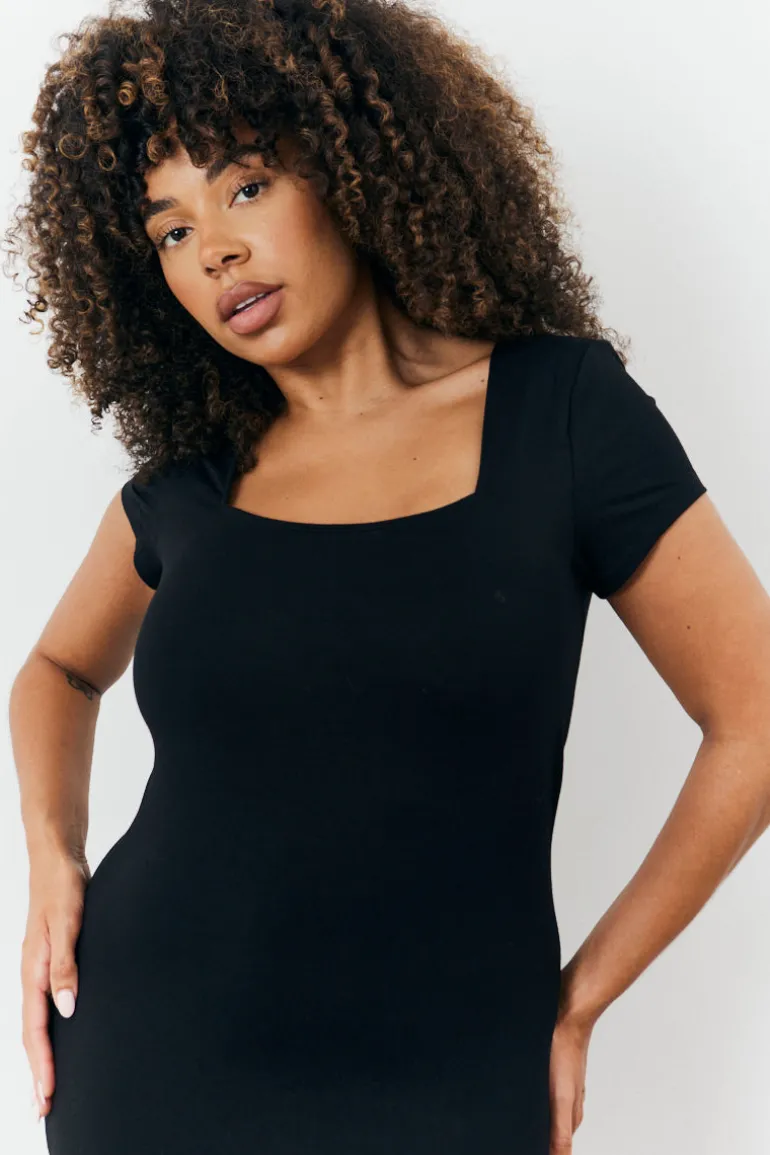 Sculpting Cap Sleeve Maxi Dress