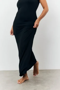 Sculpting Cap Sleeve Maxi Dress