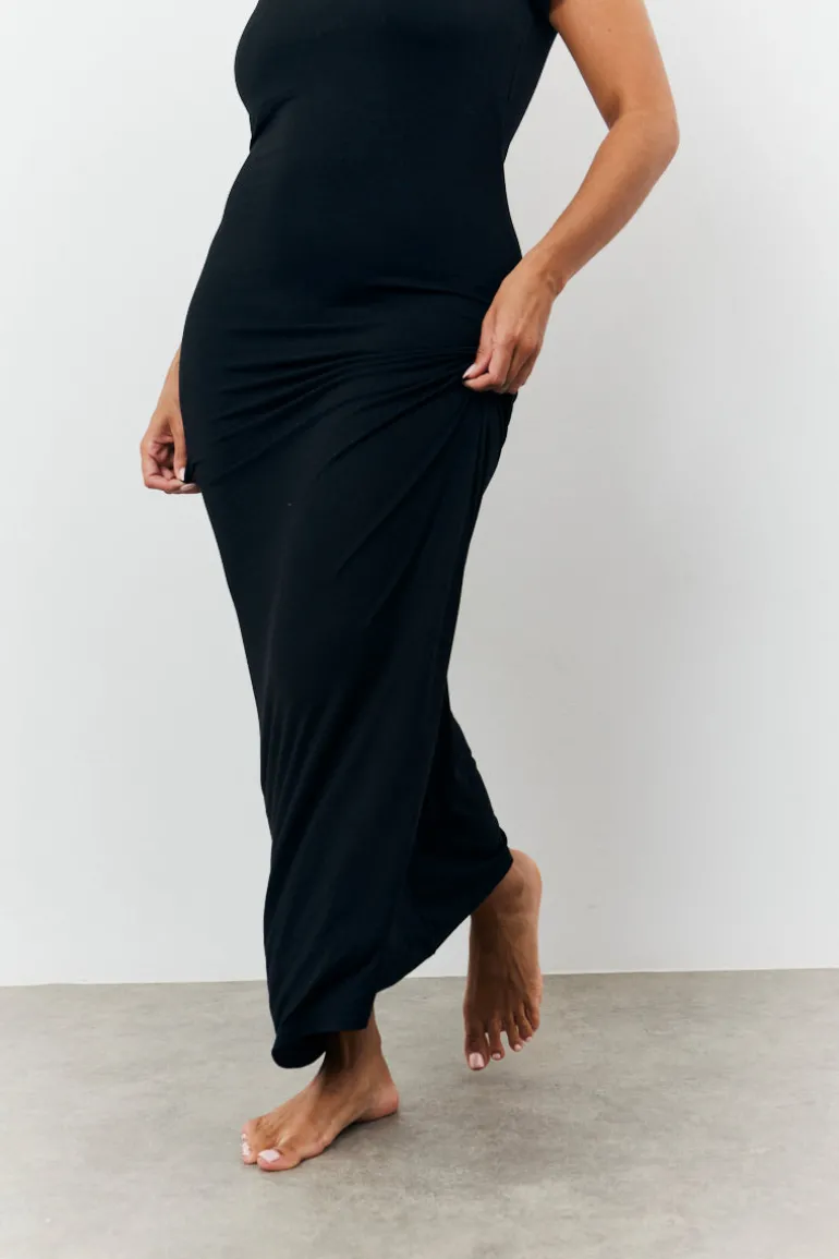 Sculpting Cap Sleeve Maxi Dress