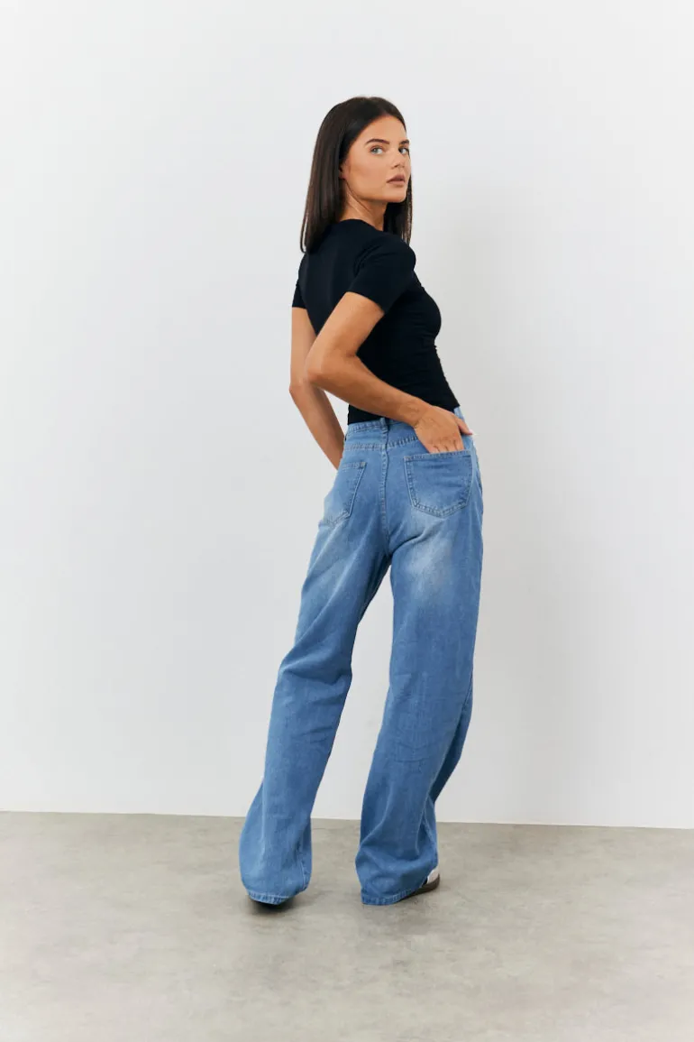 Sculpting Short Sleeve Crew Neck T-Shirt