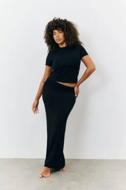 Sculpting Short Sleeve Crew Neck T-Shirt