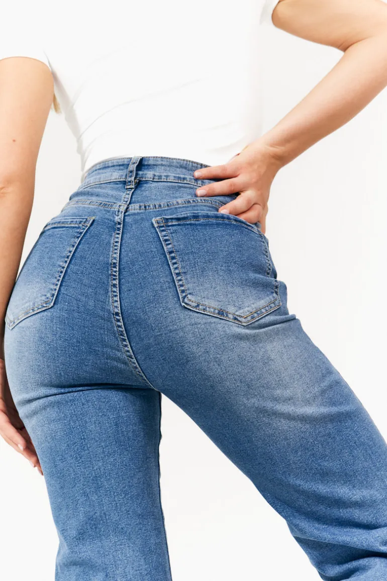 Sienna Straight Leg Jean
