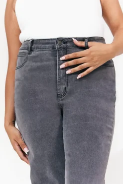 Sienna Straight Leg Jean