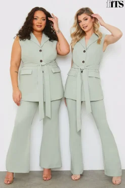 Tailored Fit and Flare Trouser