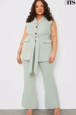 Tailored Fit and Flare Trouser