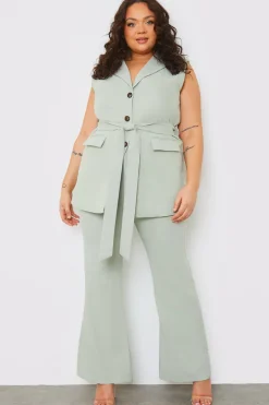 Tailored Fit and Flare Trouser