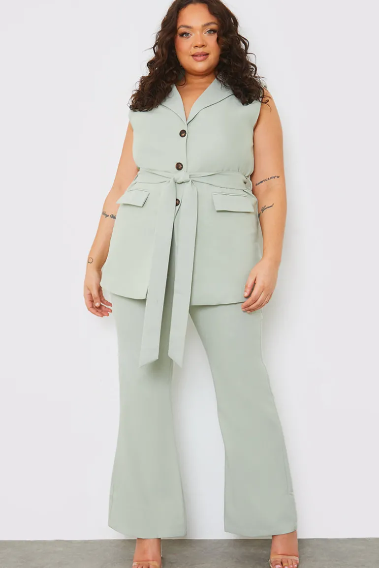 Tailored Fit and Flare Trouser