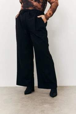 Wide Leg Trouser
